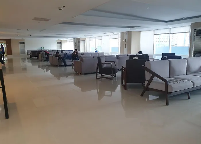 Skyview Condotel Breeze Residences Near Wtc,Picc,Moa,Naia,Us Embassy Apartment *